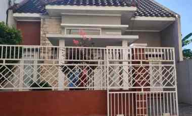 dijual rumah di jalan abdul gani atas