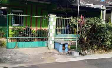 gambar dijual rumah di jalan danau paniai