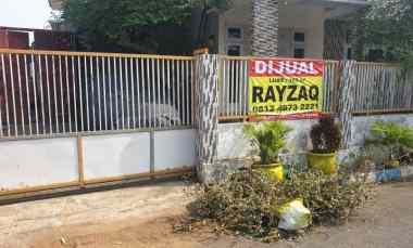 Rumah Dijual di JALAN MARGOUTOMO PASURUAN KOTA JATIM