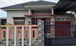 Dijual Rumah di jl. Hanggar Pekanbaru Ready Stok