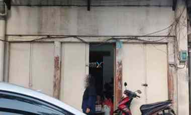 dijual rumah di jl kramat gantung bubutan pusat kota