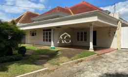 dijual rumah di jl sutomo malang