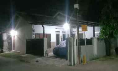 DI Jual Rumah Hook di Jalan Klayan Gg Tambas Komplek Pemda 2