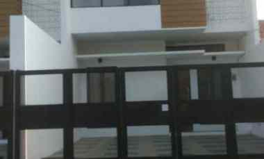 Dijual Rumah Tandes Asri Selatan / Darmo Harapan Indah Surabaya New