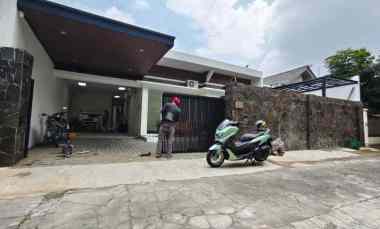 Dijual Rumah di Manahan Solo