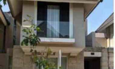 dijual rumah di perum citra grand cluster oliver sem