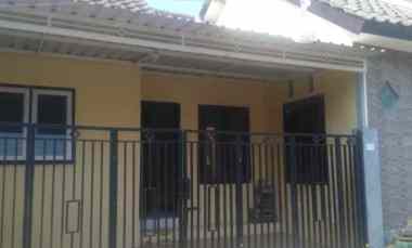 dijual rumah di perumahan dau inside