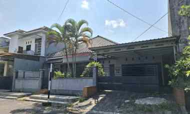 dijual rumah di perumahan griya mangli indah jember