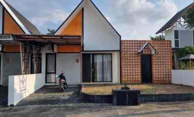 Dijual Rumah di Untung Suropati Semarang