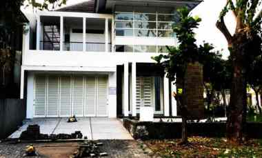 Rumah Hook Siap Huni Lokasi Diamond Hill Citraland Surabaya
