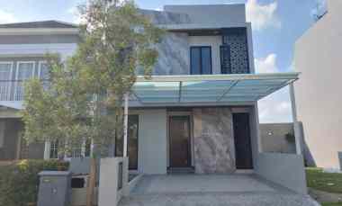 Dijual Rumah Baru Model Minimalis di Dian Istana, Surabaya