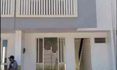 Rumah di Dian Istana dekat Wiyung Pakuwon Mall Citraland