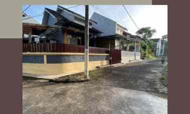 dijual rumah dieng