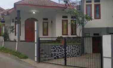 Dijual Rumah di Kp.Cihanjawar,Desa Sukagalih,Kec Megamendung,Kab Bogor
