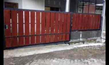 Rumah Dijual di Dijual Rumah Di Perumahan Puri Taman Pesona, Jl. Nakula Blok D 14 Karang Gintung Sumbang.