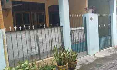 Dijual Rumah Kost di jl. Lempung Tama 2 No 5.Kec Sambikerep