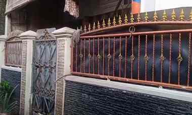 Dijual Rumah Tinggal dan Kost San di jl,kh Masmansyur Kebon Kacang Ta