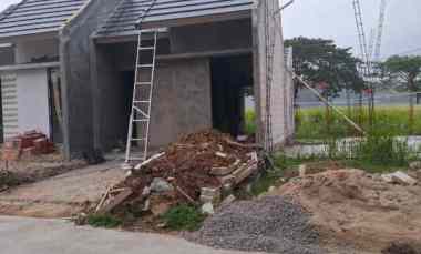 Diover Kredit Rumah di Ivory Mansion Blok B02-10, Cifest Hill