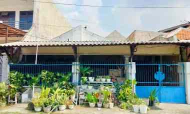 dijual rumah dukuh kupang barat