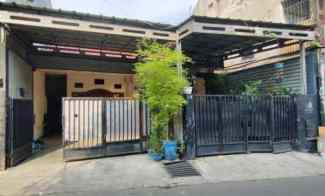 dijual rumah duren sawit