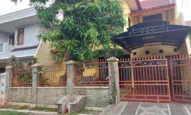 dijual rumah duren sawit