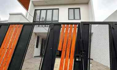 Rumah 3lantai Modern Kontemporer Duren Sawit Jakarta Timur