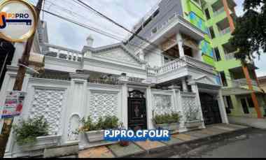 dijual rumah duren sawit