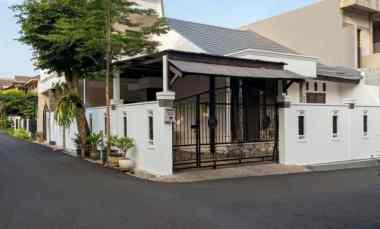 Rumah HOOK Duren Sawit Harga di Bawah Pasaran, Luas 189m