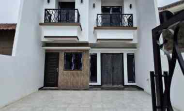 Rumah Baru dalam Komplek Strategis Jalan Lebar di Duren Sawit Jaktim