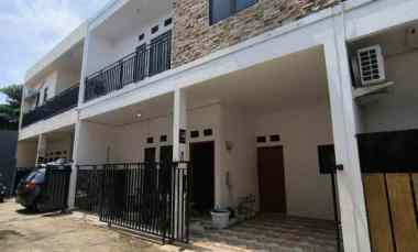 Rumah Plus Furnished dalam Mini Cluster di Duren Sawit Jaktim