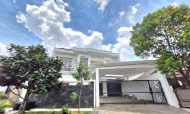 Dijual Rumah Mewah Ada Kolam Renang di Duren Sawit Jakarta Timur
