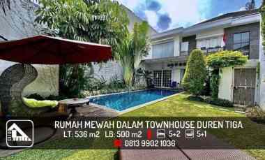 Rumah Mewah dalam Townhouse Duren Tiga, Pancoran, Jakarta Selatan