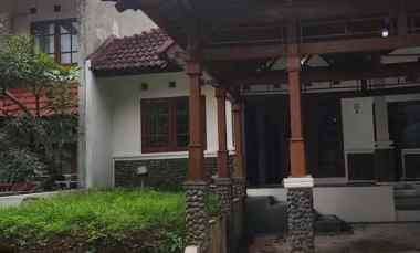 Rumah Dijual di komplek tamansari bukit bandung