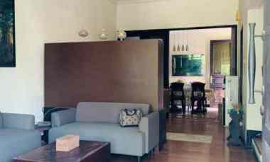 dijual rumah gading griya lestari