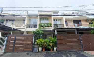 Murah Dijual Rumah Minimalis 9x20 Jalan 3Mbl di Gading Kirana