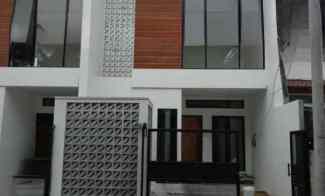 dijual rumah gading pantai