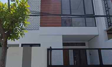 dijual rumah gading pantai