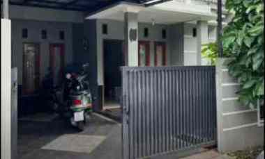 Rumah 2 Lantai Bekasi Selatan 4 KT, dekat Grand Galaxy, 1,75M