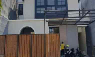 dijual rumah galaxy bumi permai