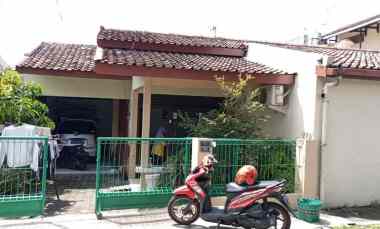 dijual rumah gambiran