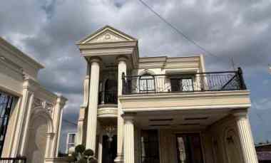 Rumah Luas dengan Private Pool dekat Umy dan Pku Gamping