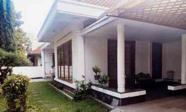 dijual rumah gatot subroto