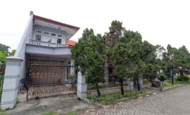 dijual rumah gayung kebonsari