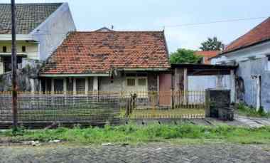 Rumah Hitung Tanah di Kawasan Perumahan dekat Raya A Yani, Tol