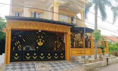 Rumah Mewah Clasic Gayungsari Marmer Swimingpool Indoor