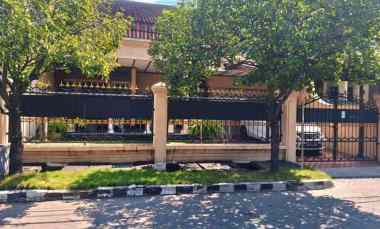 Dijual Rumah Semi Furnish di Kompleks Perum Gayungsari Surabaya