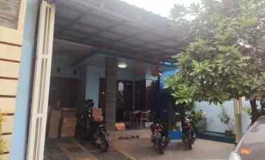 dijual rumah gedawang