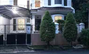 Rumah Dijual di Gedung Hijau