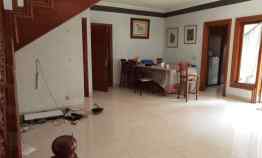 dijual rumah gedung pinang