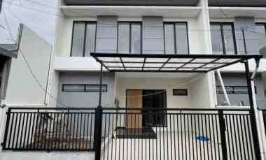 Rumah Baru Golf dalam Arcamanik dekat Ahmad Yani Bandung